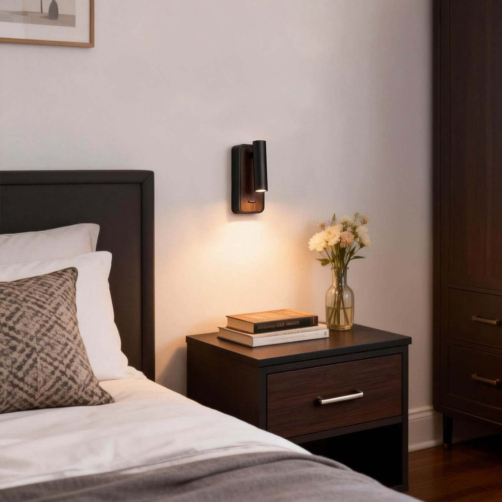 Pavol Wall Light
