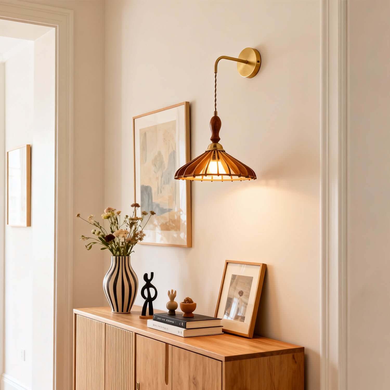 Qarelo Wall Light