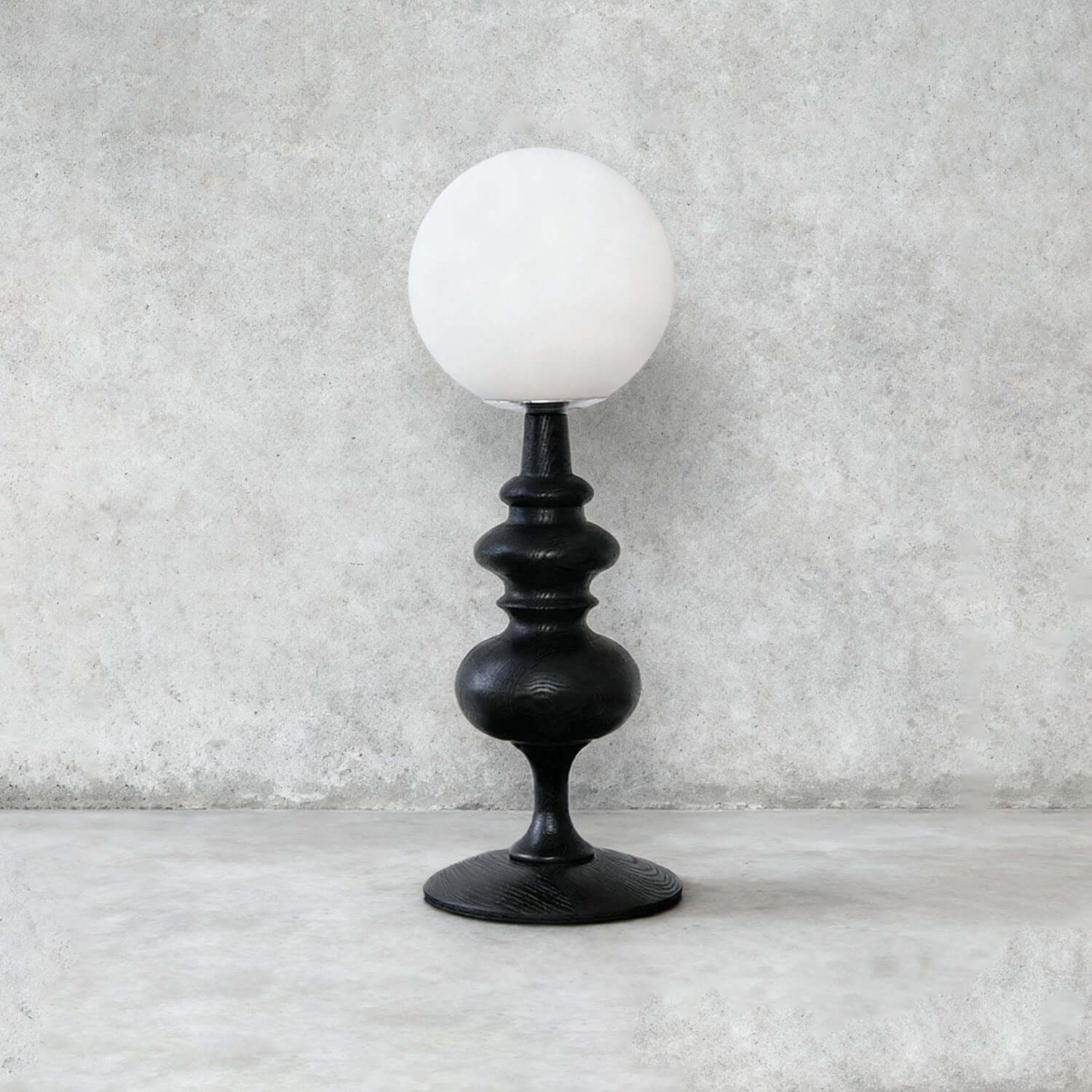 Qavory Table Lamp
