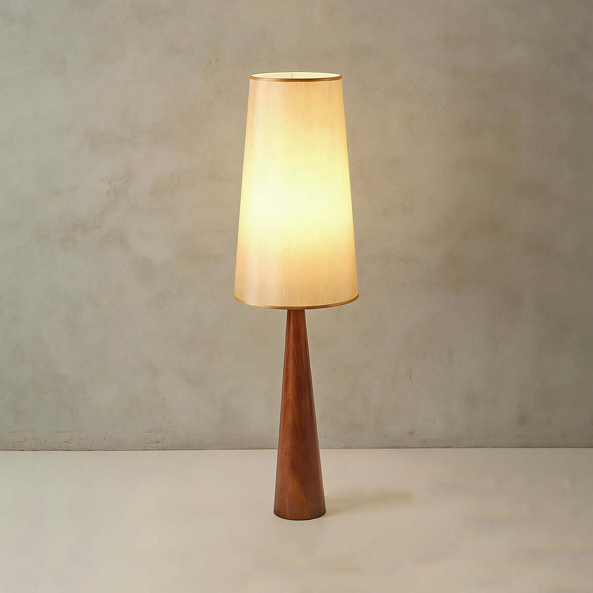 Qunira Floor Lamp