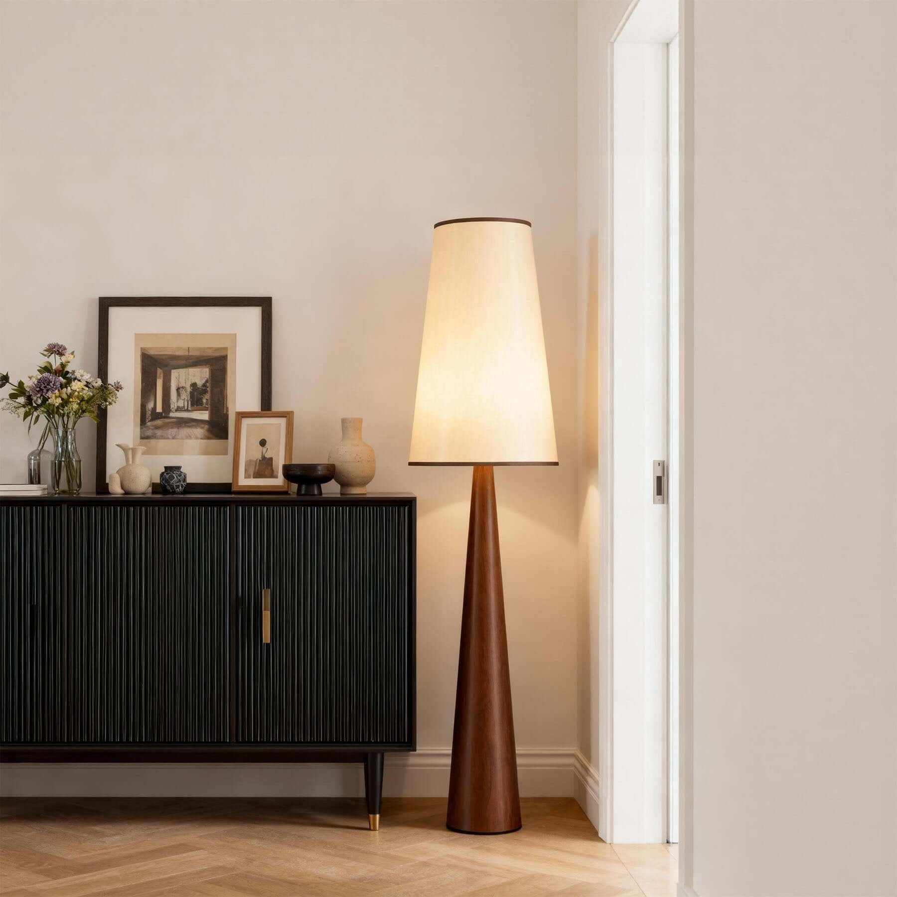 Qunira Floor Lamp