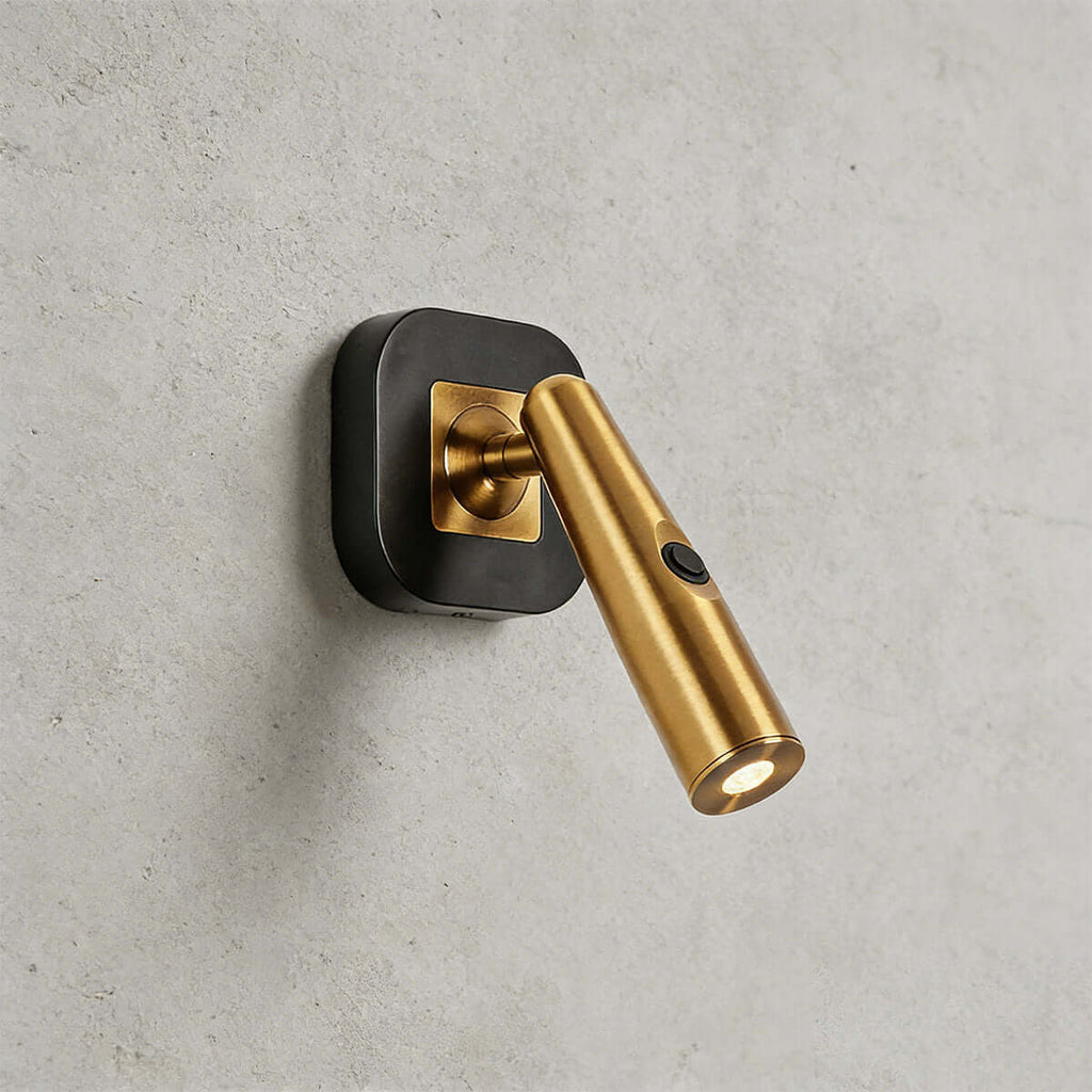 Quoril Wall Light