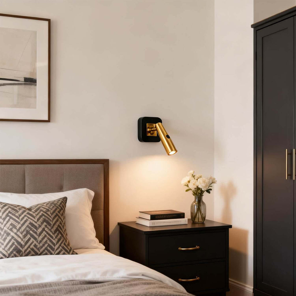 Quoril Wall Light