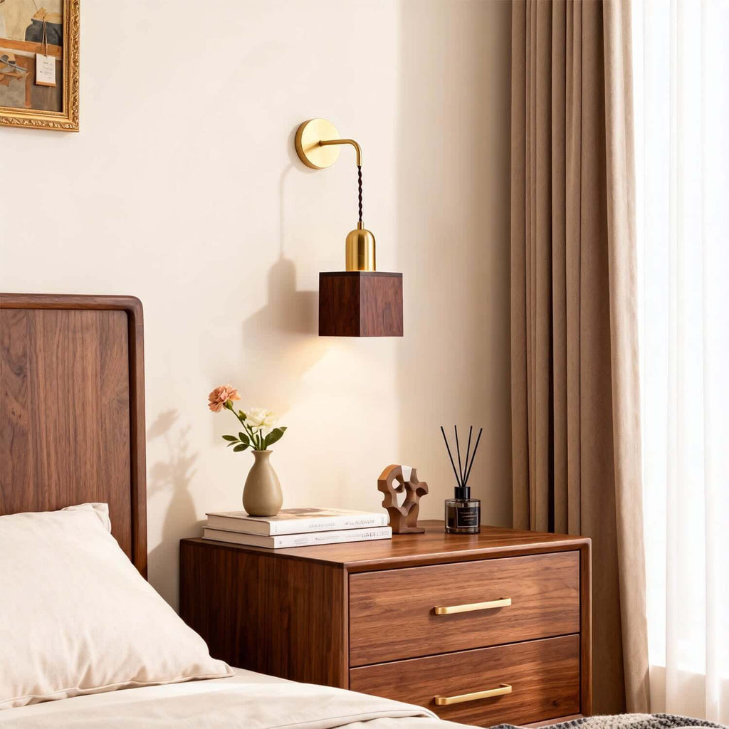 Revira Wall Light