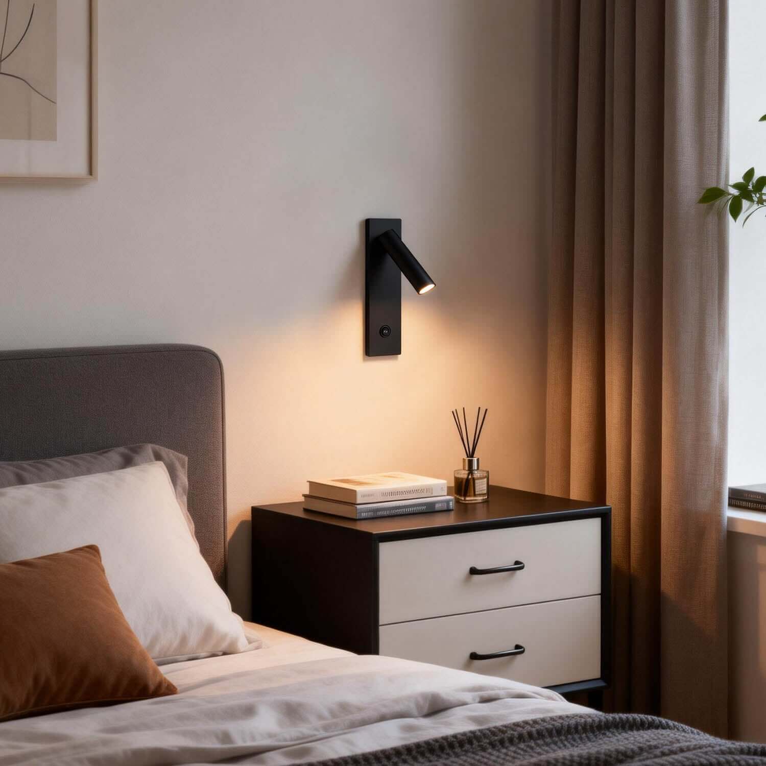 Ruvani Wall Light
