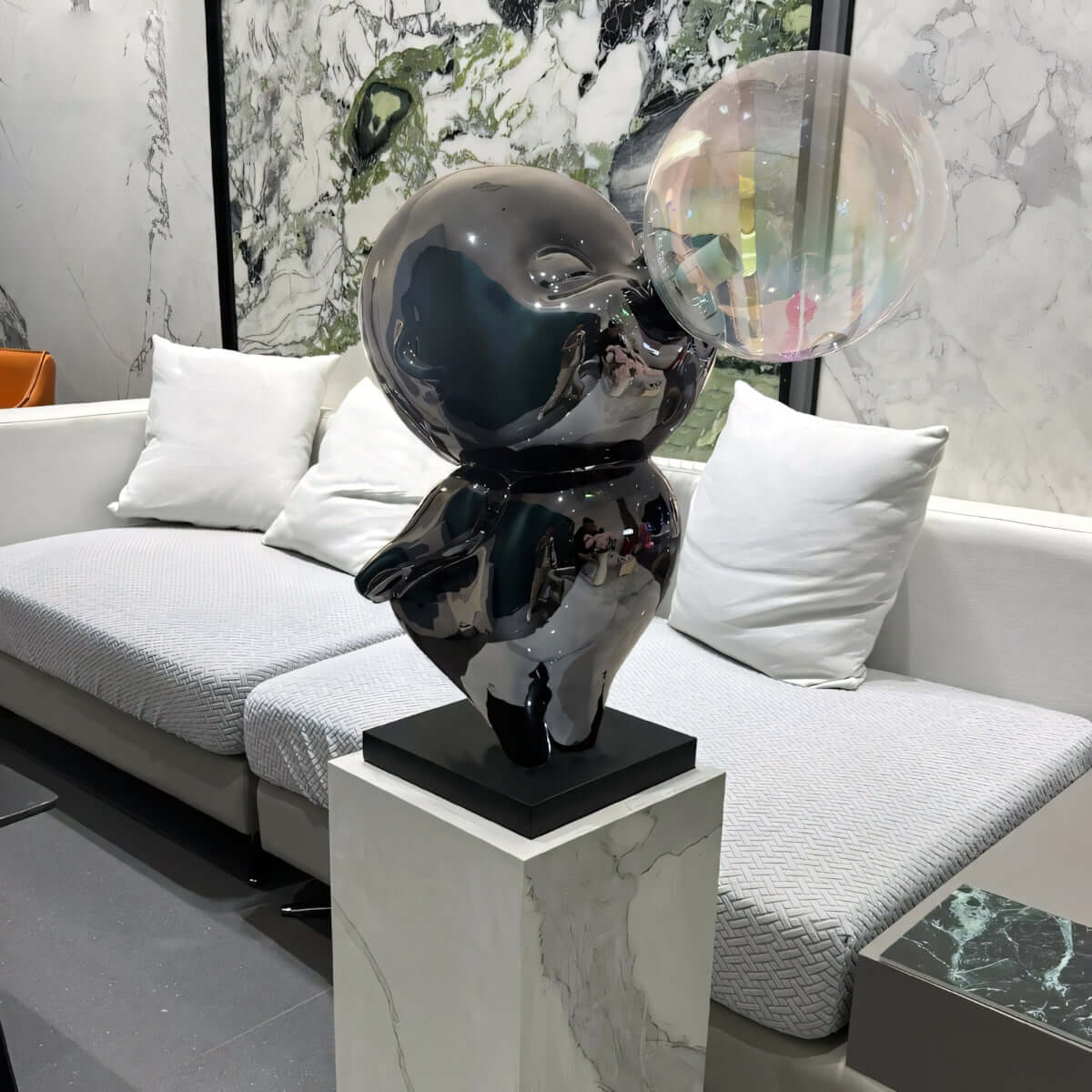 Selvina Sculpture Table Lamp