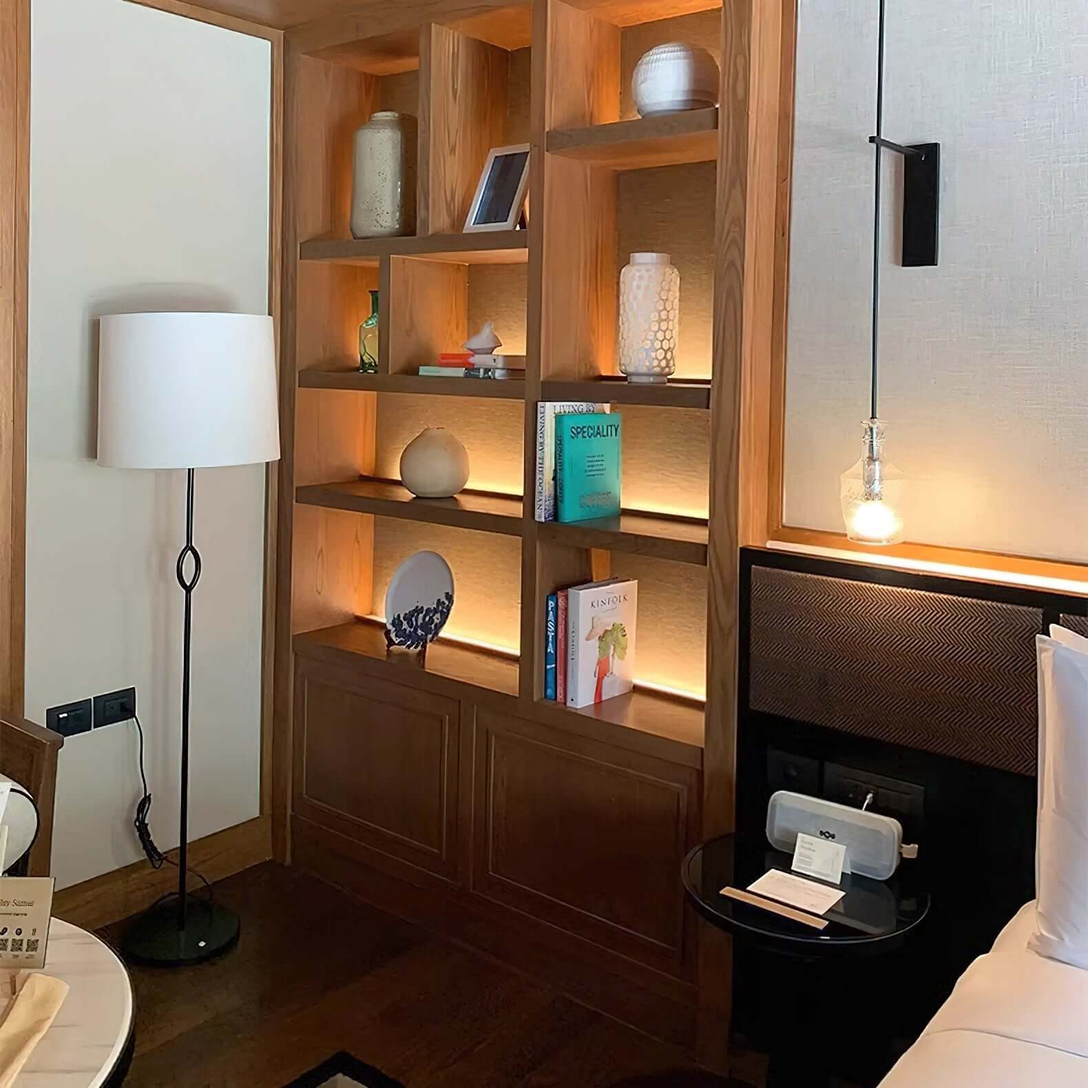 Solin Floor Lamp
