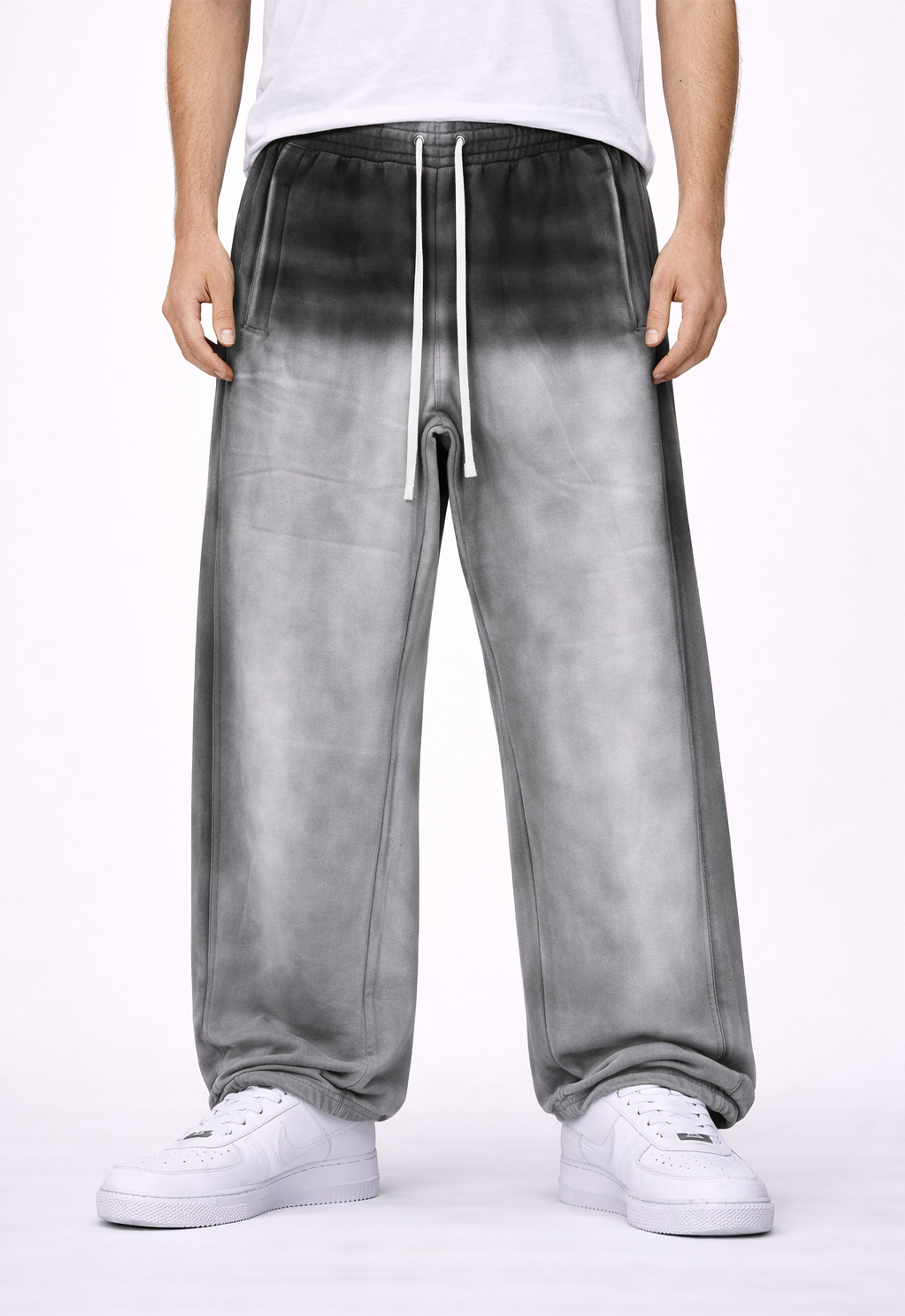 NOIR DIPPED SWEATPANTS