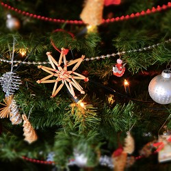 Splendors of Christmas (Scented Beads)