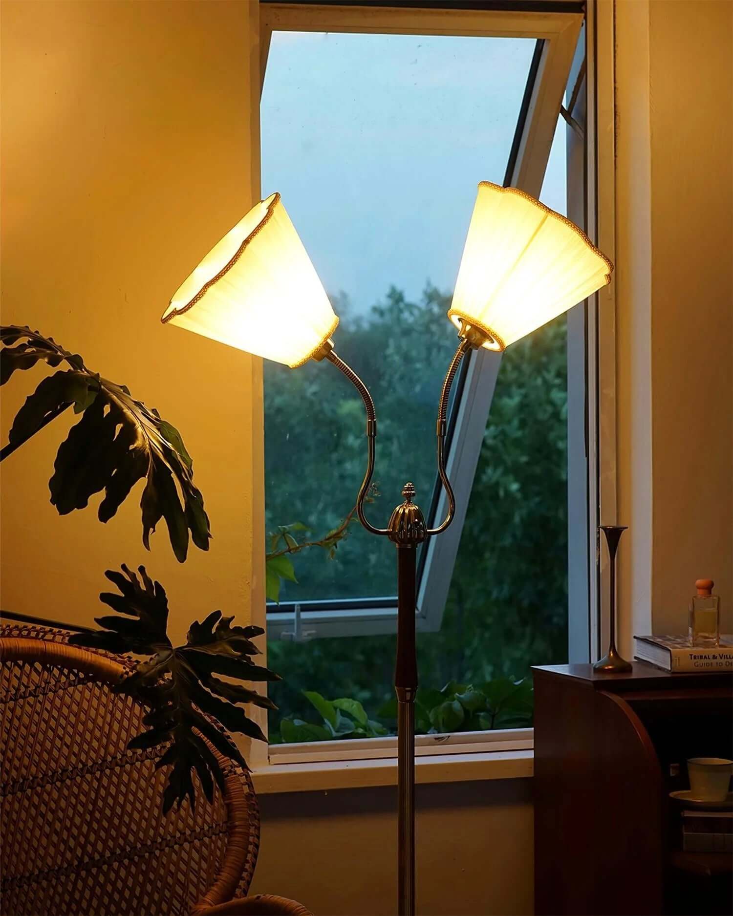Tivano Floor Lamp