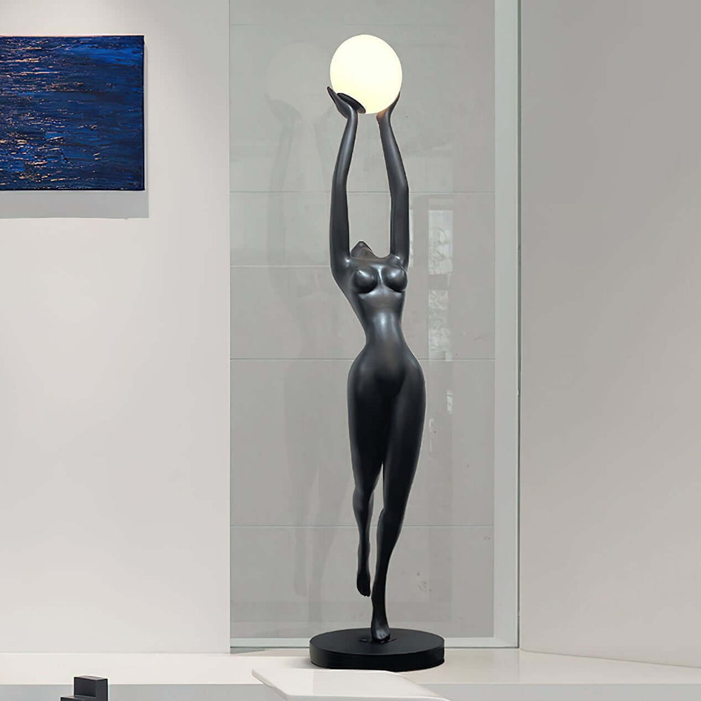 Tovlia Sculpture Table Lamp