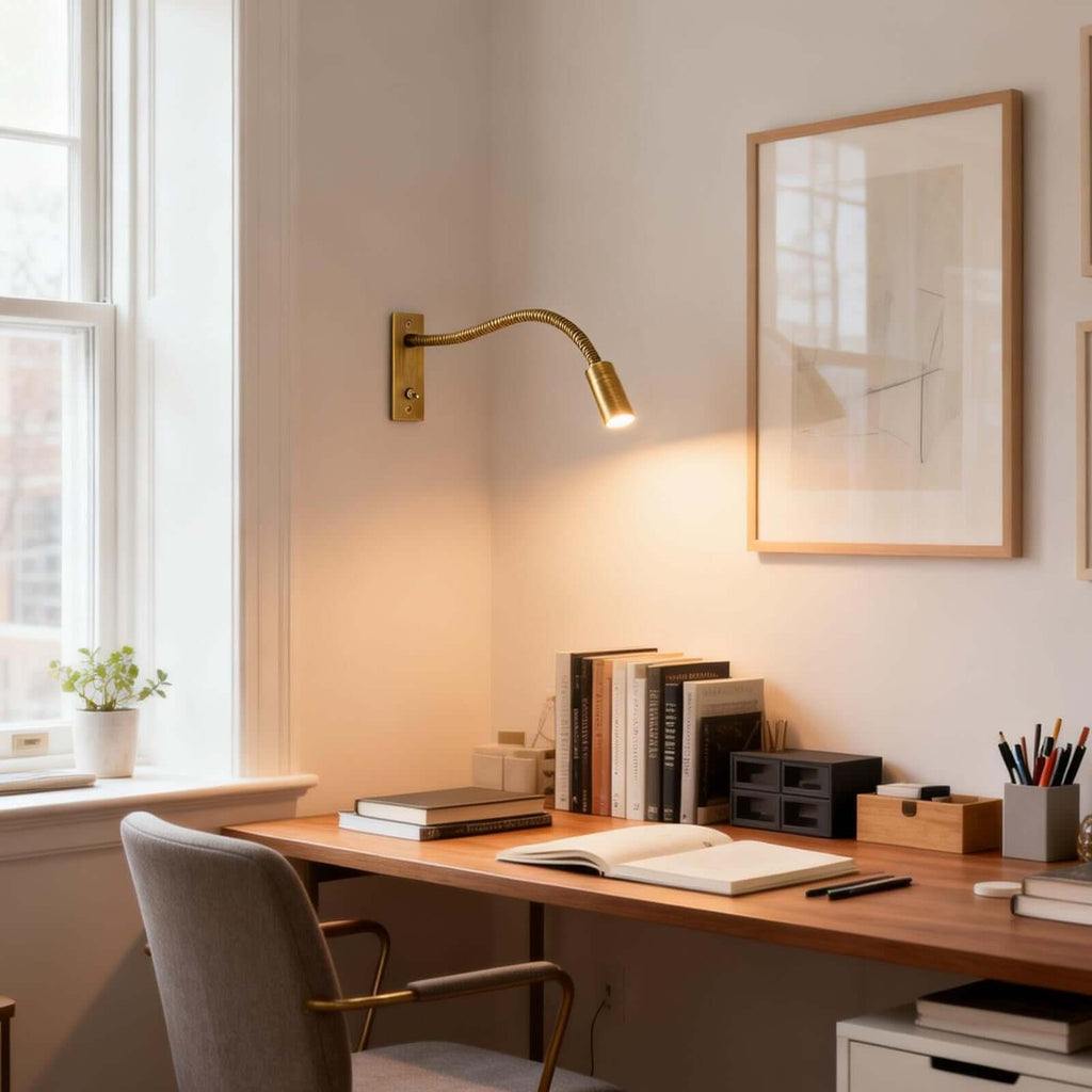 Tynlo Wall Light