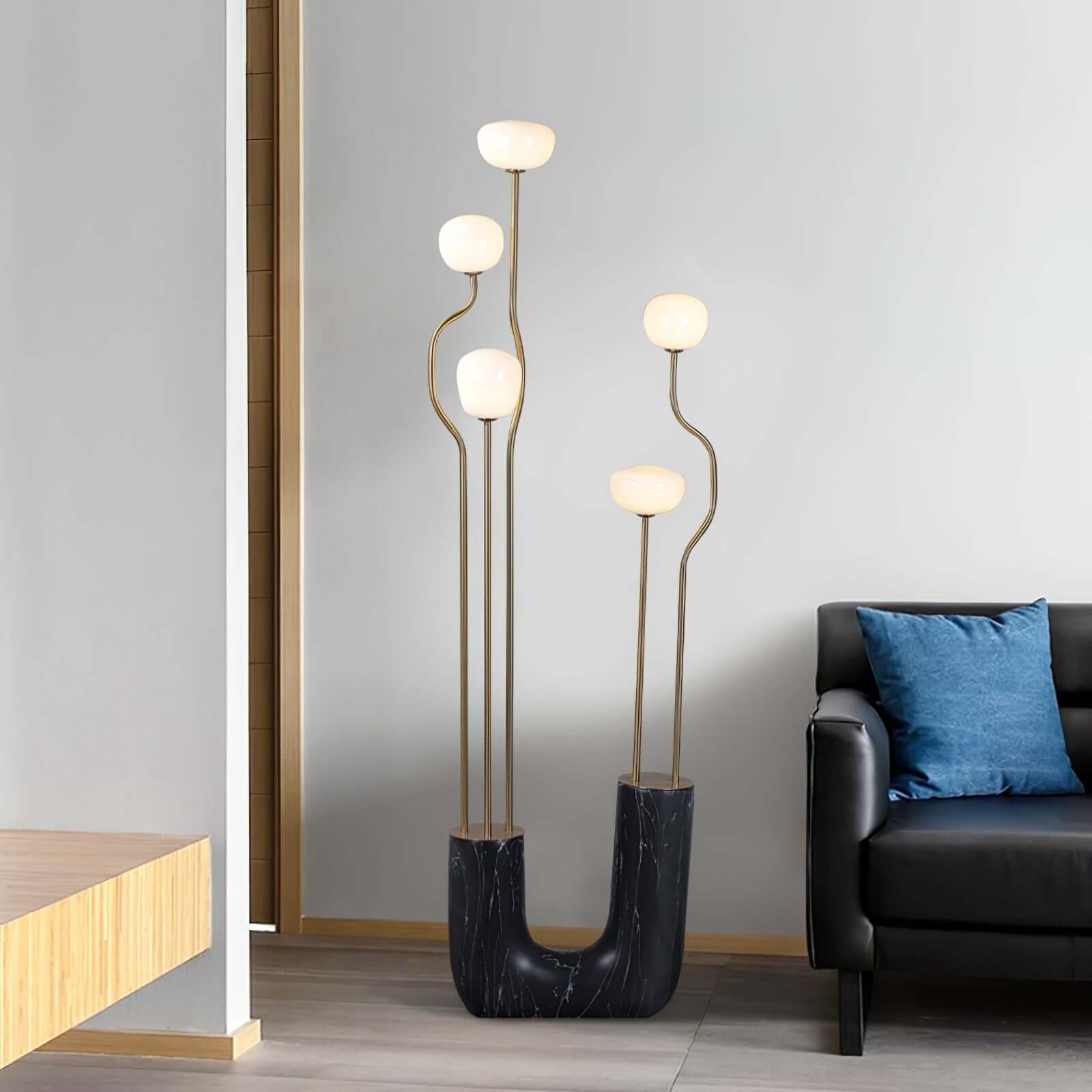 Aenor Floor Lamp