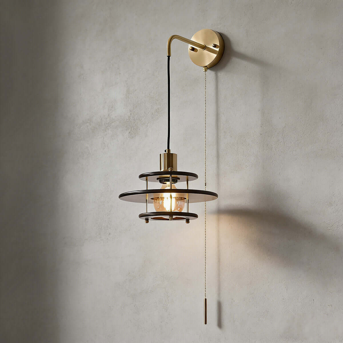 Varexi Wall Light