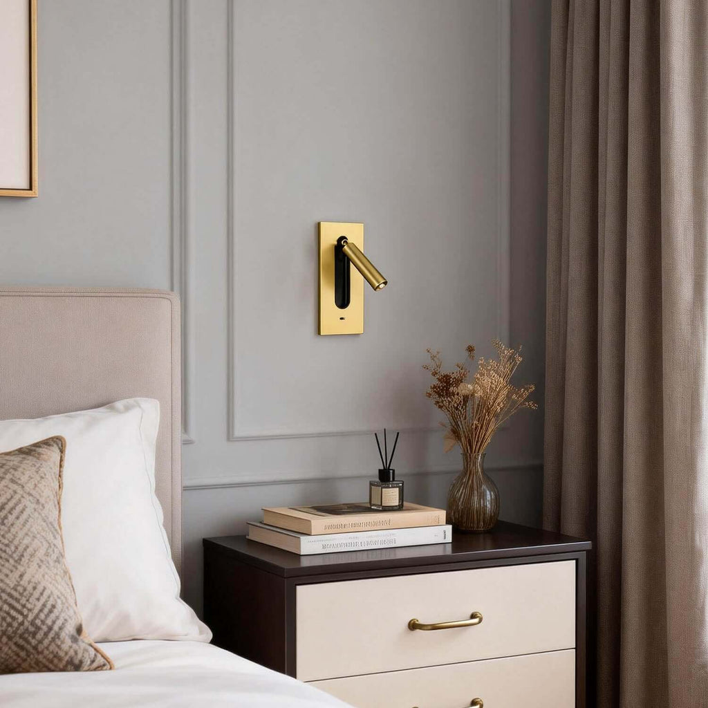 Vylor Wall Light