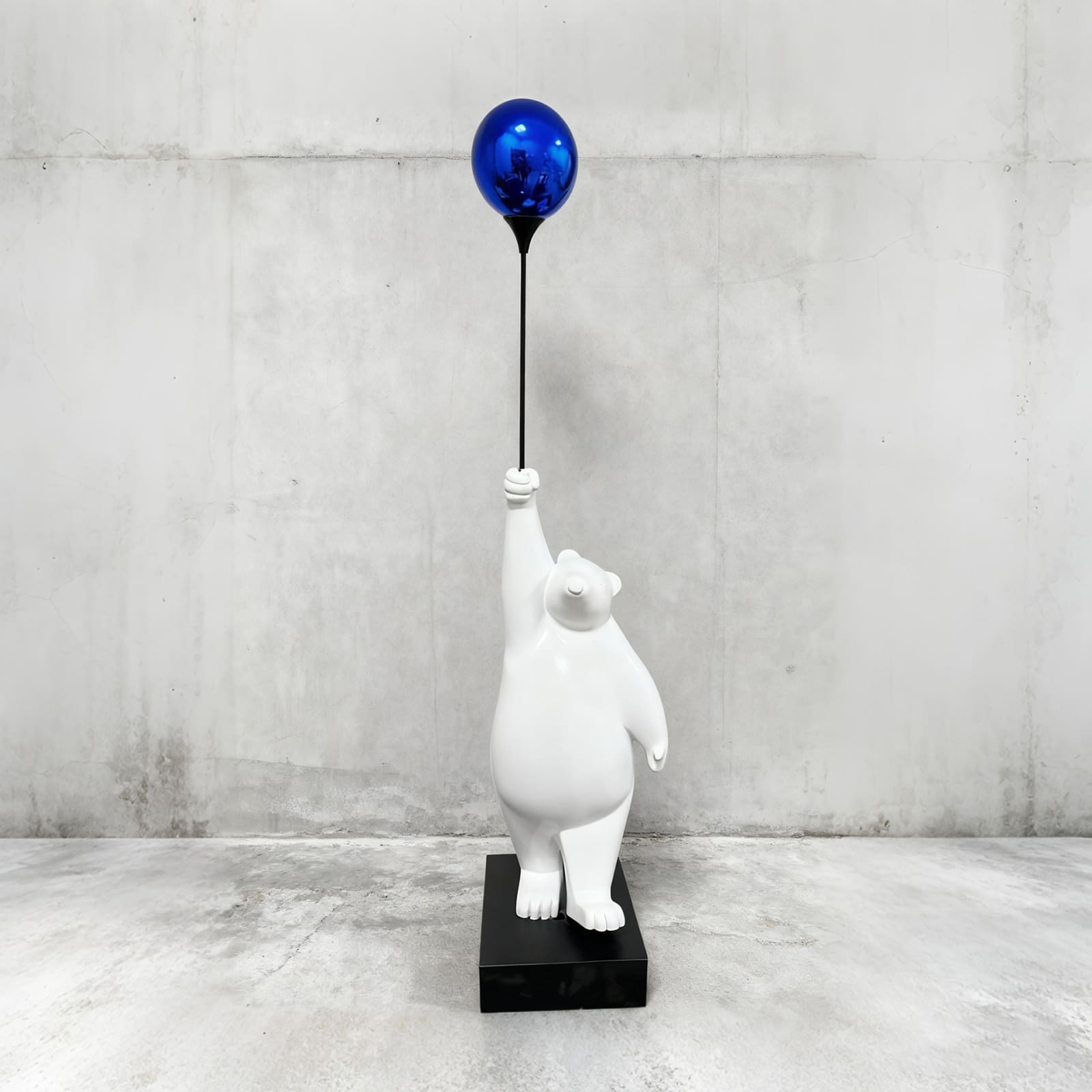 Tuvoro Sculpture