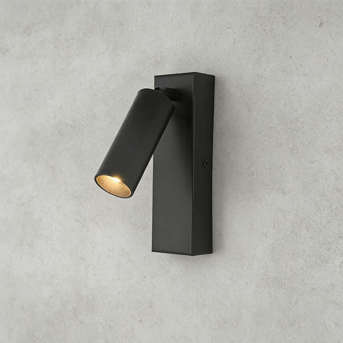 Xelto Wall Light