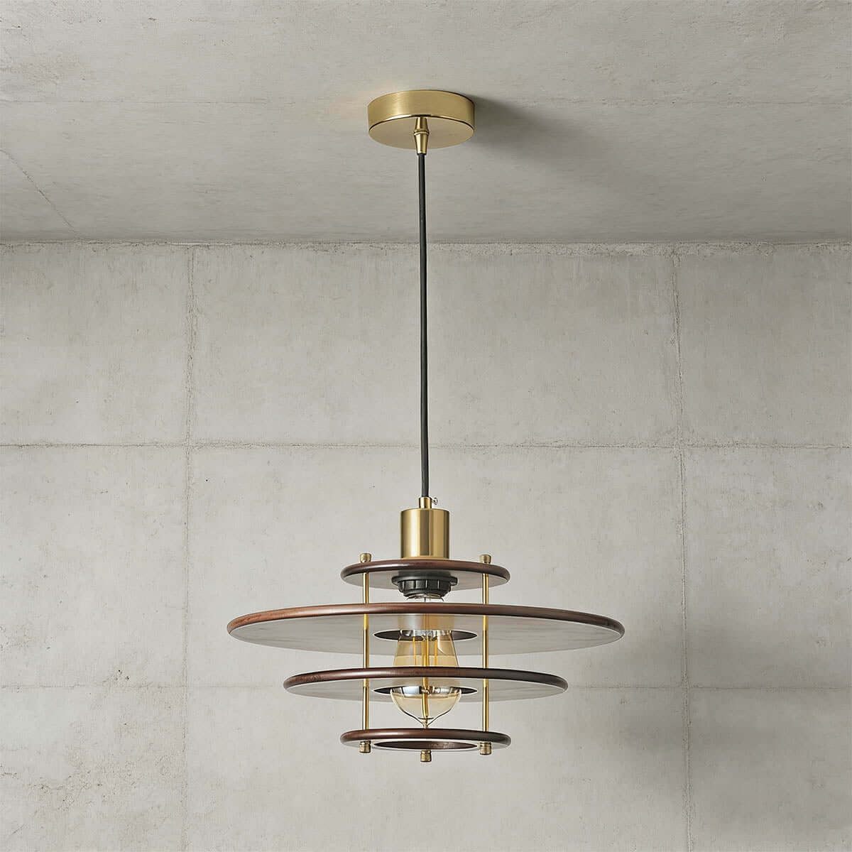 Xeruvo Pendant Light