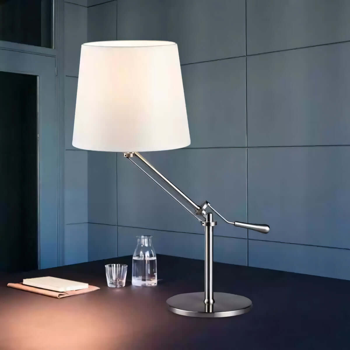 Xindea Table Lamp