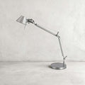 Xirula Table Lamp