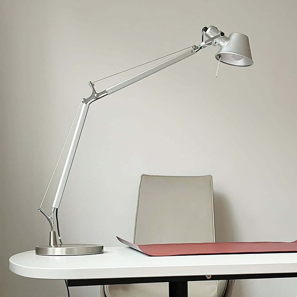 Xirula Table Lamp