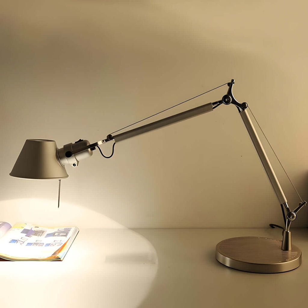 Xirula Table Lamp