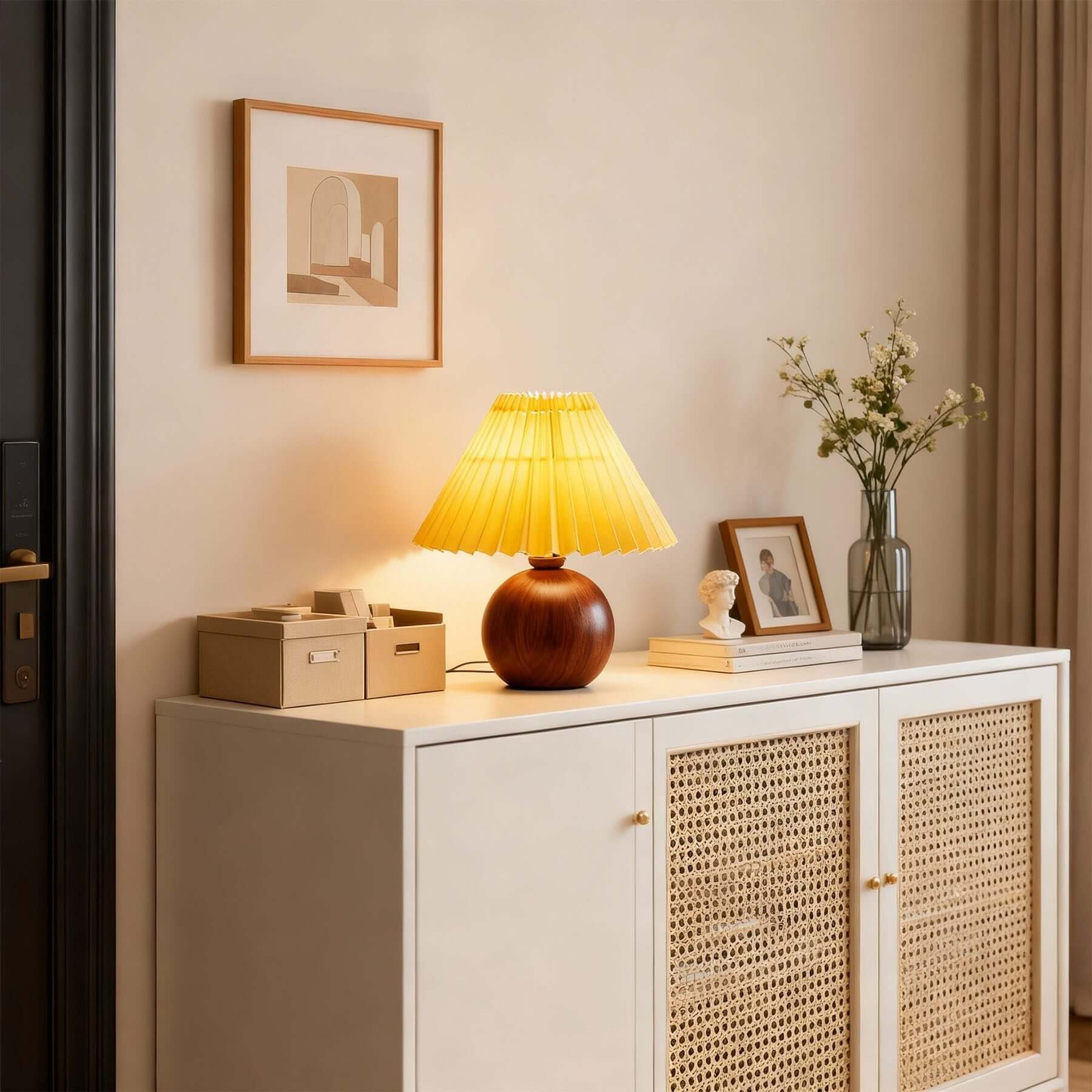 Yarvo Table Lamp