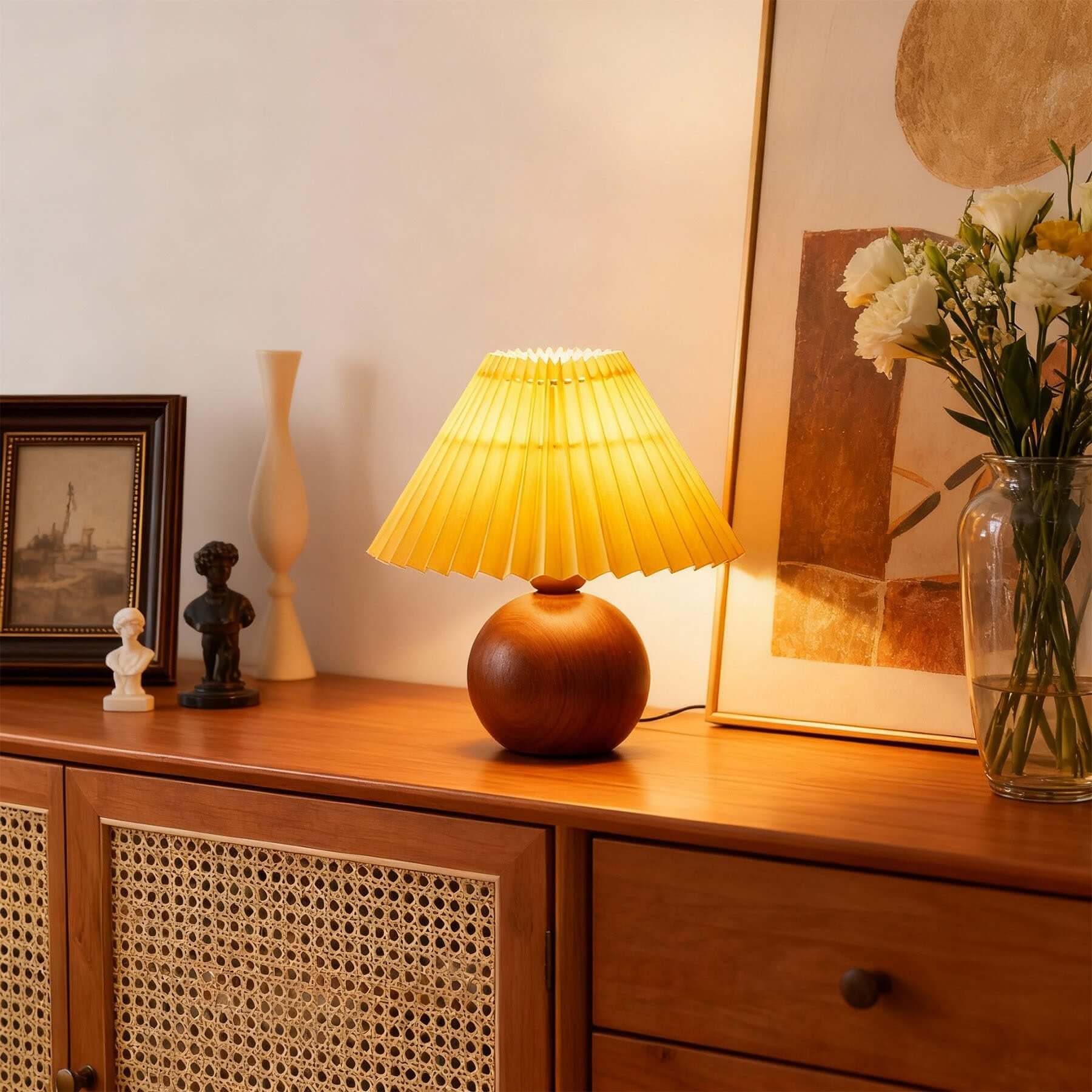 Yarvo Table Lamp