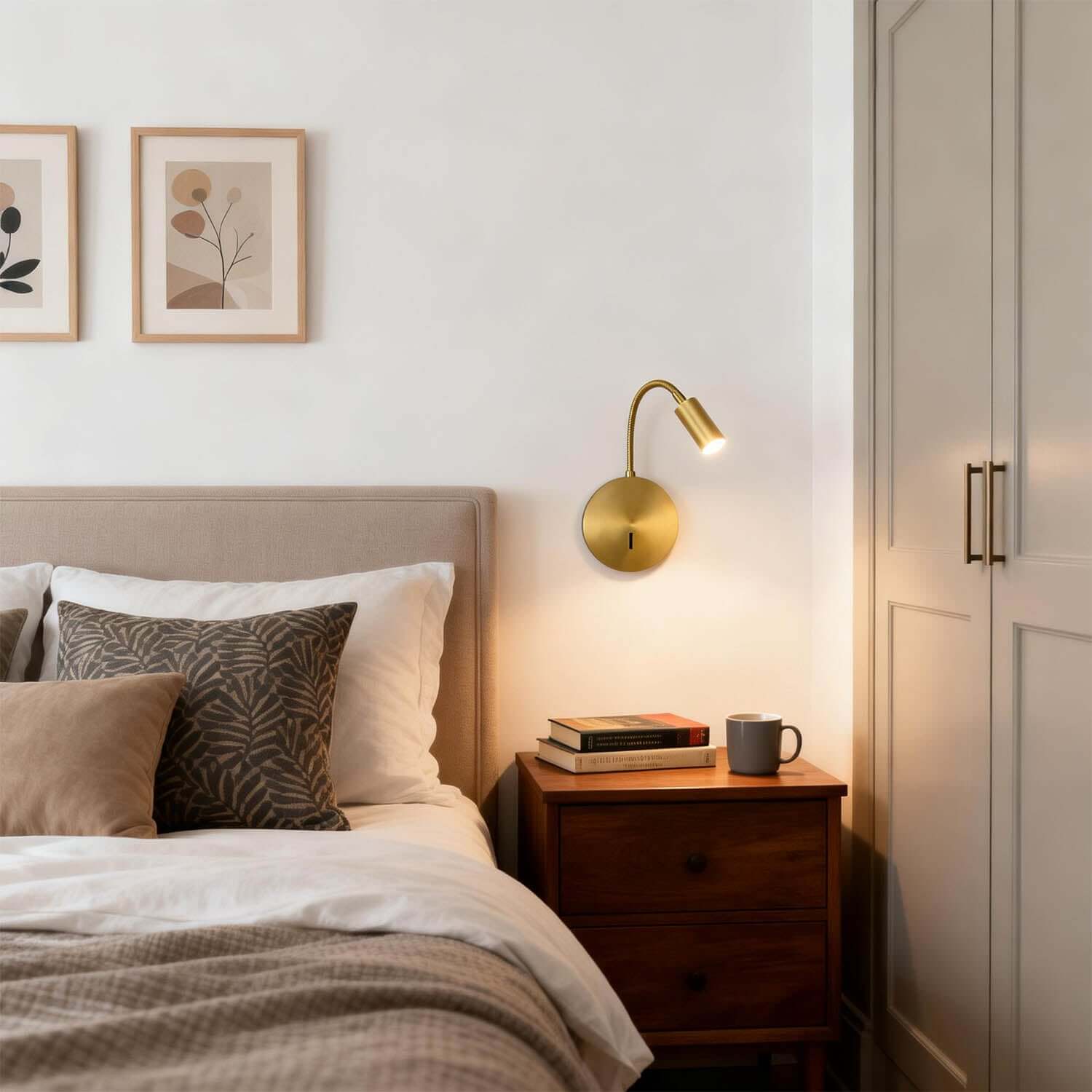 Zalor Wall Light