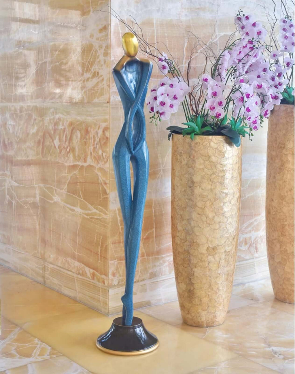 Zelyra Sculpture
