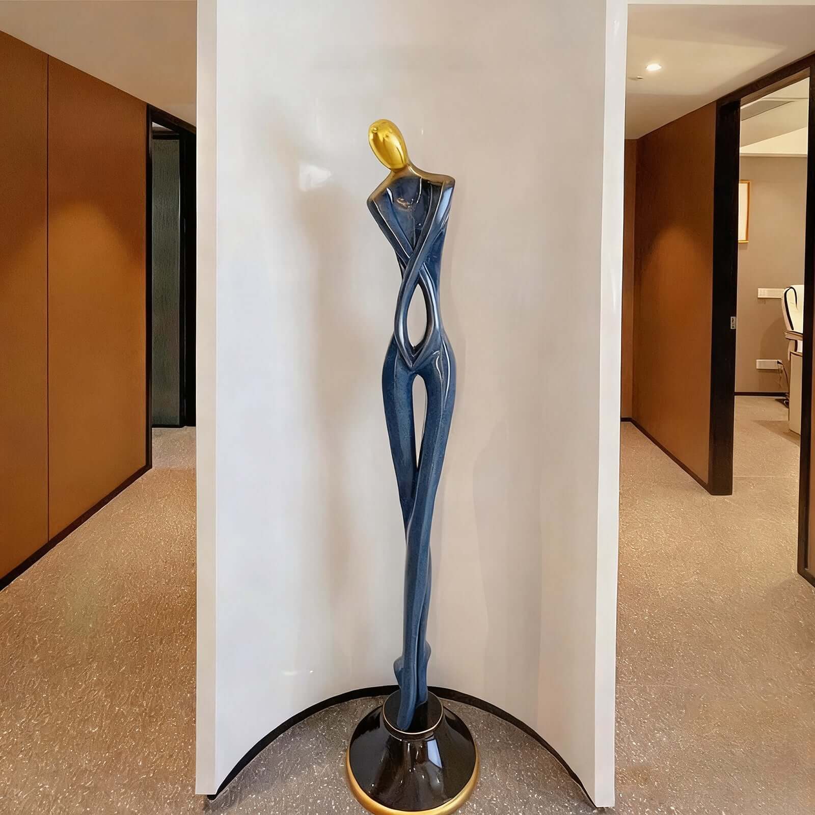 Zelyra Sculpture