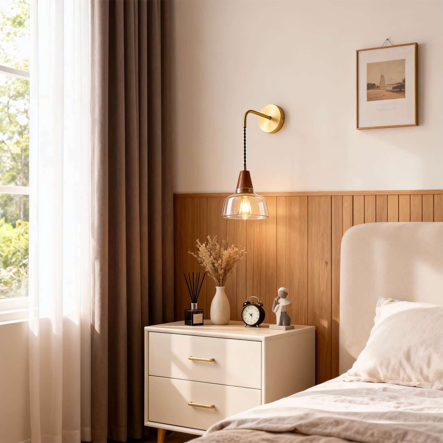 Zevoni Wall Light