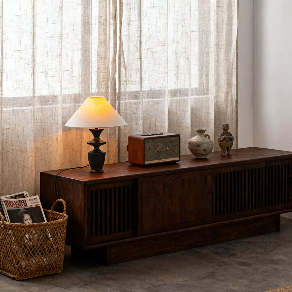 Zoriva Table Lamp