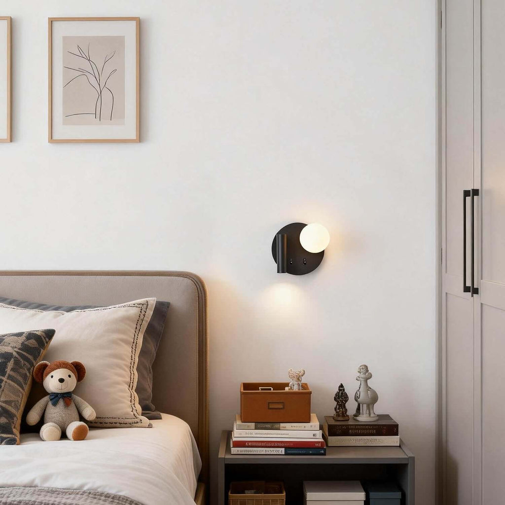 Zyvin Wall Light