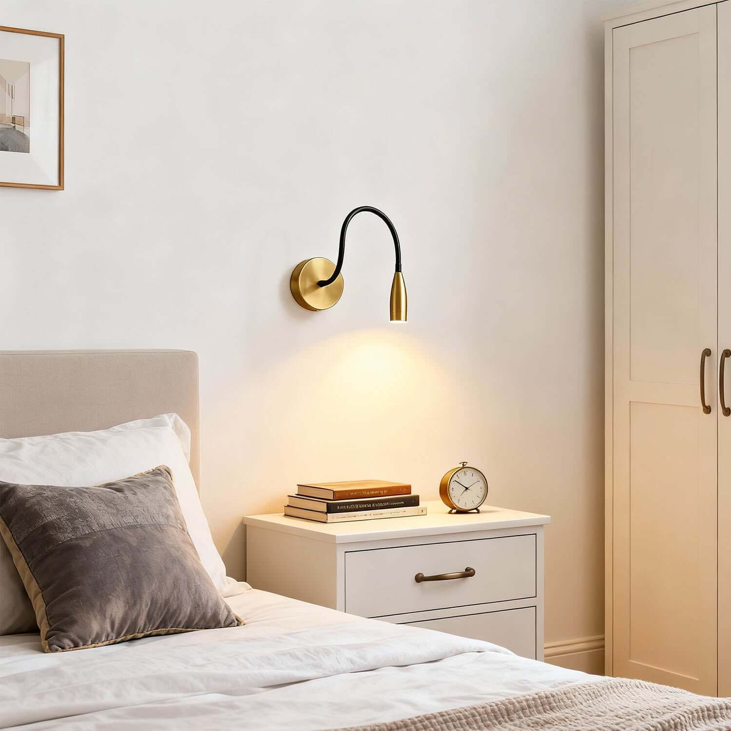 Zyvio Wall Light